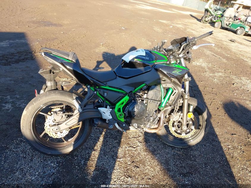 2025 Kawaski Er 650 Np VIN: LM5EREN18SDAF9327 Lot: 43906270