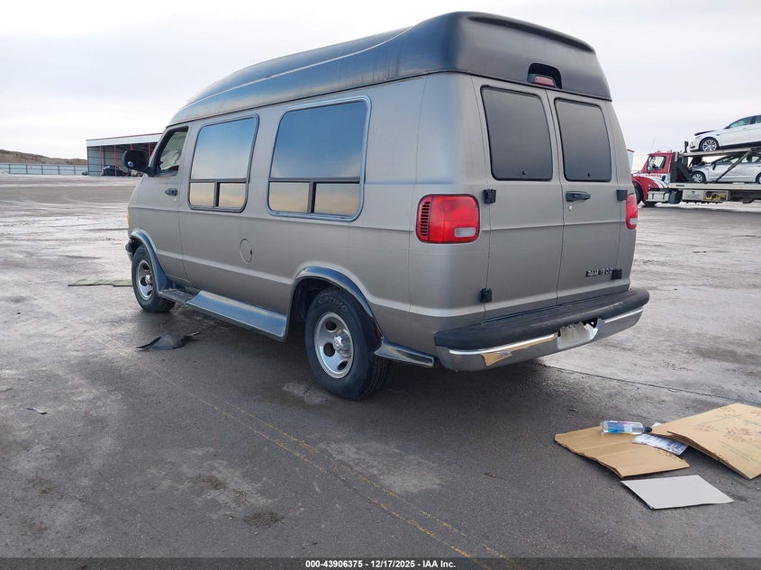 2B6HB11Y62K142317 2002 DODGE RAM VAN photo no. 3