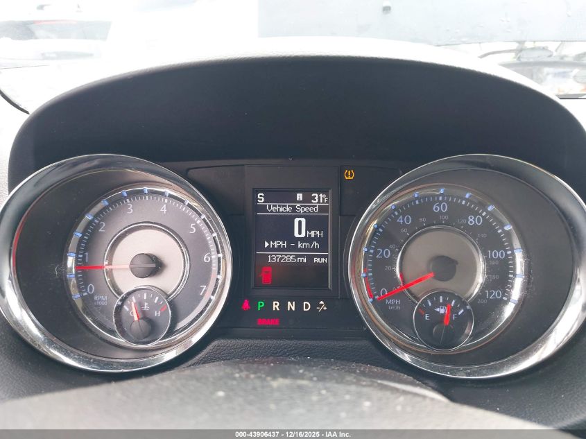 2014 Chrysler Town & Country Touring VIN: 2C4RC1BG1ER324618 Lot: 43906437