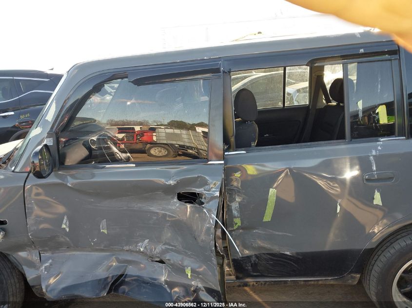 2004 Scion Xb VIN: JTLKT324140163056 Lot: 43906562