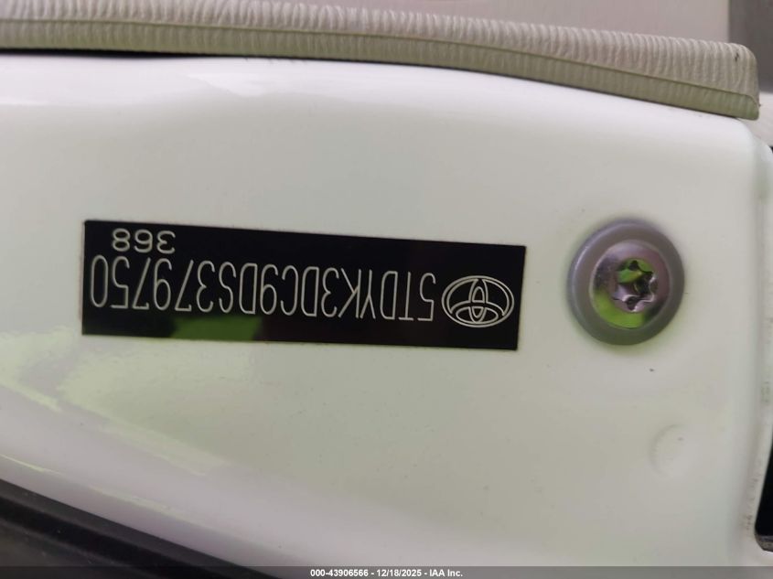 2013 Toyota Sienna Xle V6 8 Passenger VIN: 5TDYK3DC9DS379750 Lot: 43906566