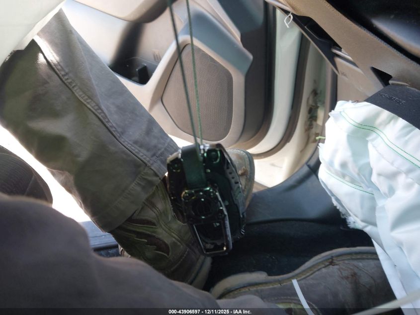 2020 Subaru Ascent Premium VIN: 4S4WMAFD7L3431741 Lot: 43906597