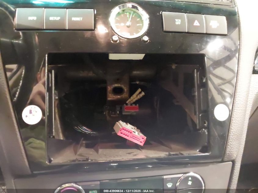 2008 Ford Fusion Sel VIN: 3FAHP08168R123010 Lot: 43906634