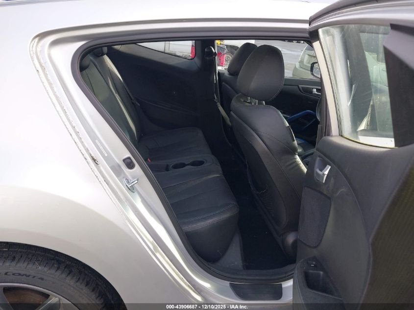 2013 Hyundai Veloster Turbo W/Blue VIN: KMHTC6AE5DU105368 Lot: 43906687