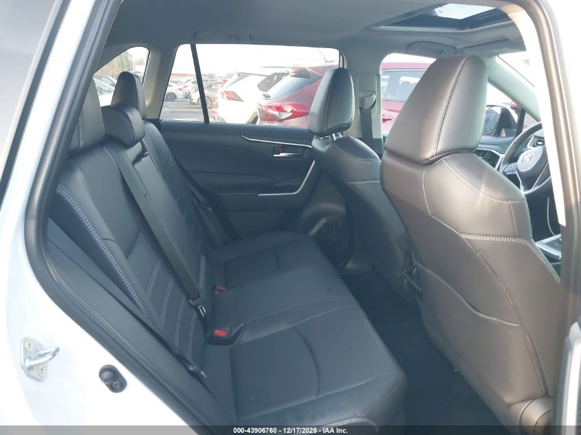 2025 Toyota Rav4 Hybrid Xle Premium VIN: JTMB6RFV5SJ065700 Lot: 43906760