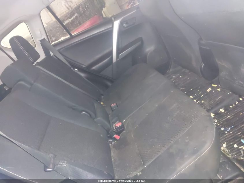 2018 Toyota Rav4 Xle VIN: JTMRFREV3JJ204172 Lot: 43906790