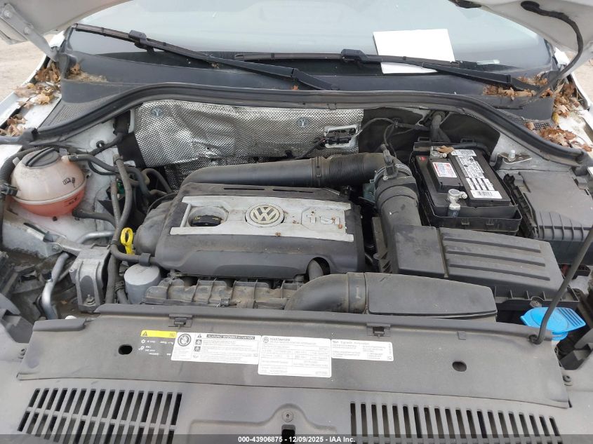 2017 Volkswagen Tiguan 2.0T/2.0T S VIN: WVGAV7AX7HK030294 Lot: 43906875