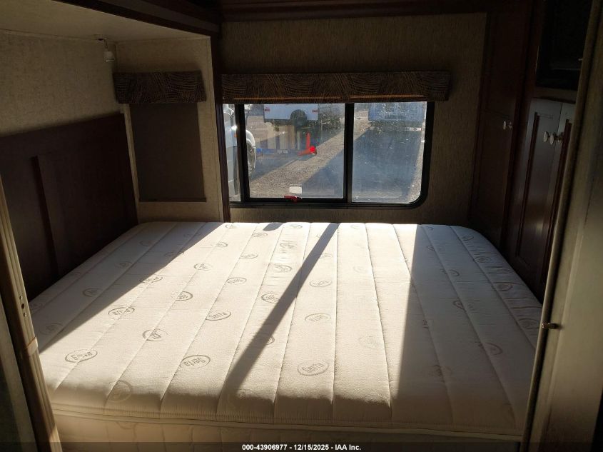 2017 Ford E-450 Cutaway VIN: 1FDXE4FS1HDC09036 Lot: 43906977