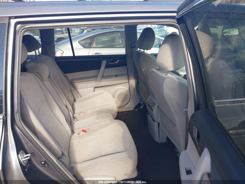 2011 Toyota Highlander Base V6 VIN: 5TDBK3EH8BS057968 Lot: 43907022