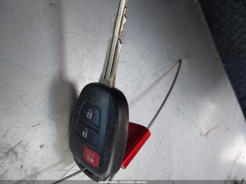 2018 Toyota Rav4 Le VIN: JTMZFREV9JJ15599 Lot: 43907053