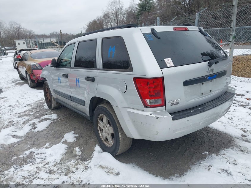 2005 Jeep Grand Cherokee Laredo