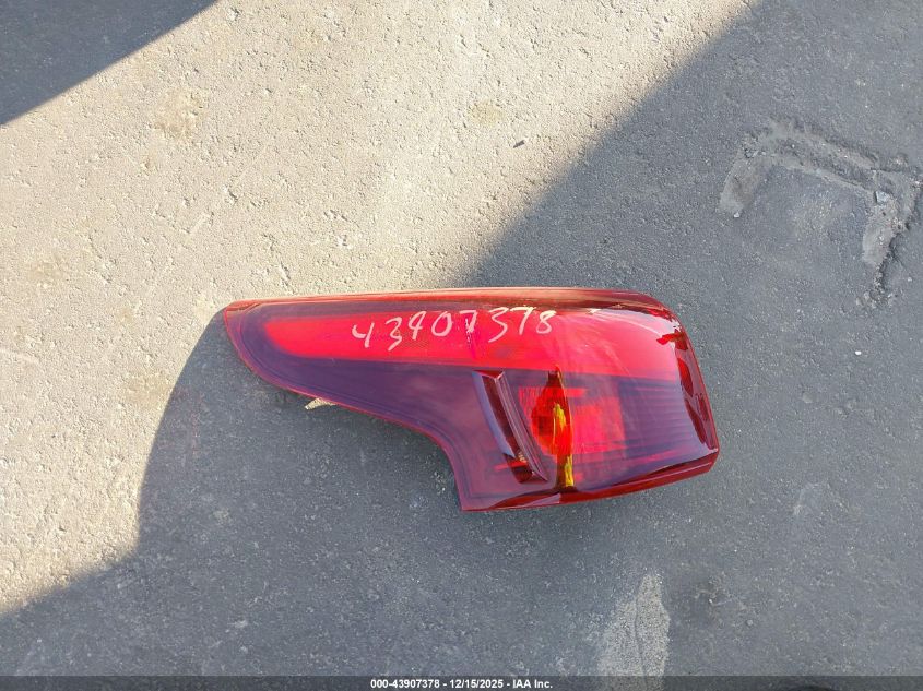 2018 Nissan Rogue Sport Sl VIN: JN1BJ1CR7JW280491 Lot: 43907378