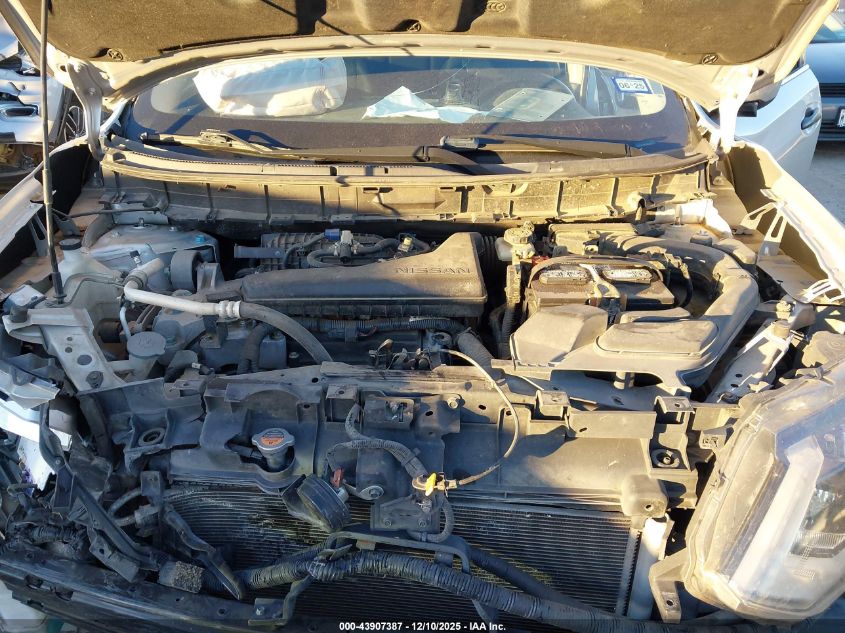 2017 Nissan Rogue S VIN: JN8AT2MT2HW130242 Lot: 43907387