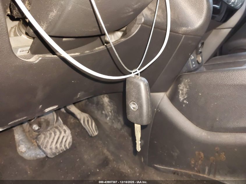 2017 Nissan Rogue S VIN: JN8AT2MT2HW130242 Lot: 43907387