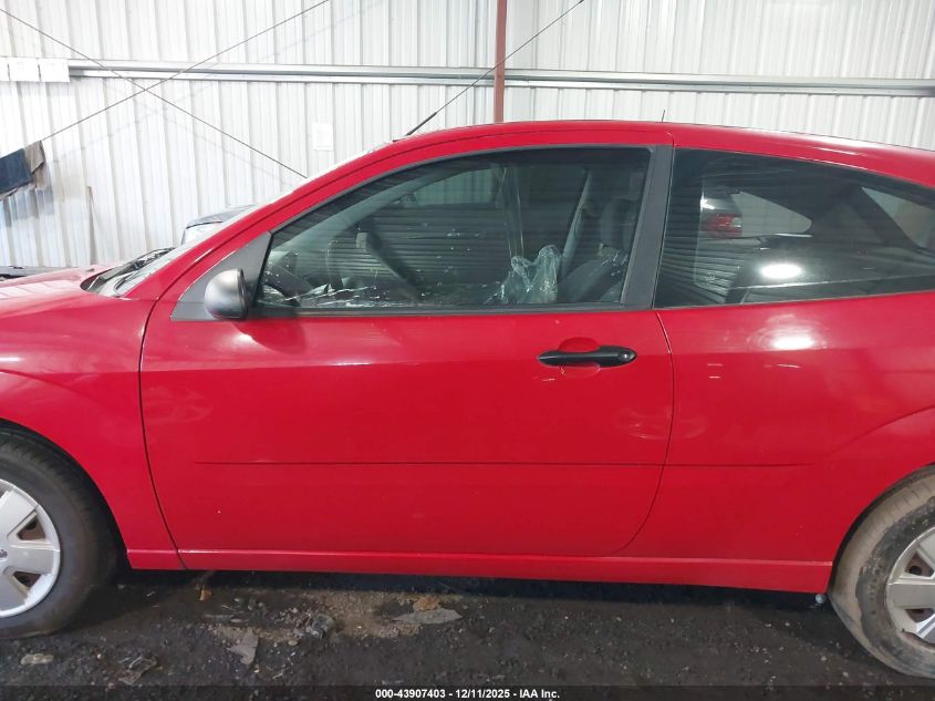 2007 Ford Focus S/Se/Ses VIN: 1FAFP31N97W287773 Lot: 43907403