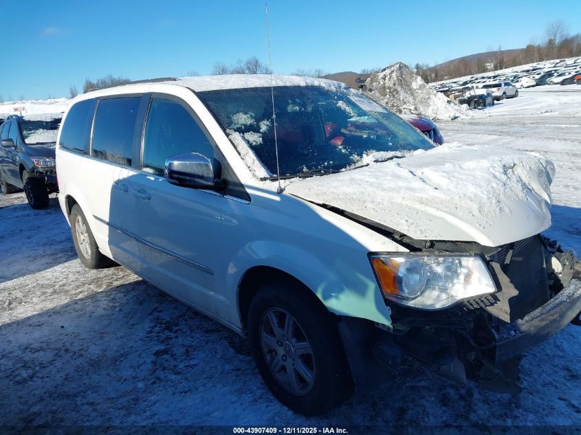 CHRYSLER TOWN & COUNTRY TOURING-L
