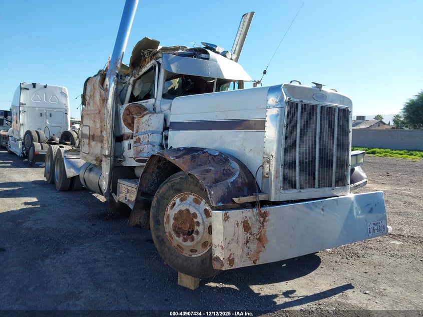 1999 PETERBILT 379