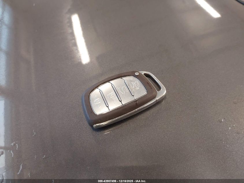 2020 Hyundai Tucson Value VIN: KM8J33A45LU141945 Lot: 43907496