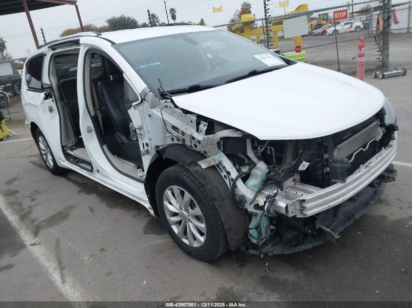 CHRYSLER PACIFICA TOURING L