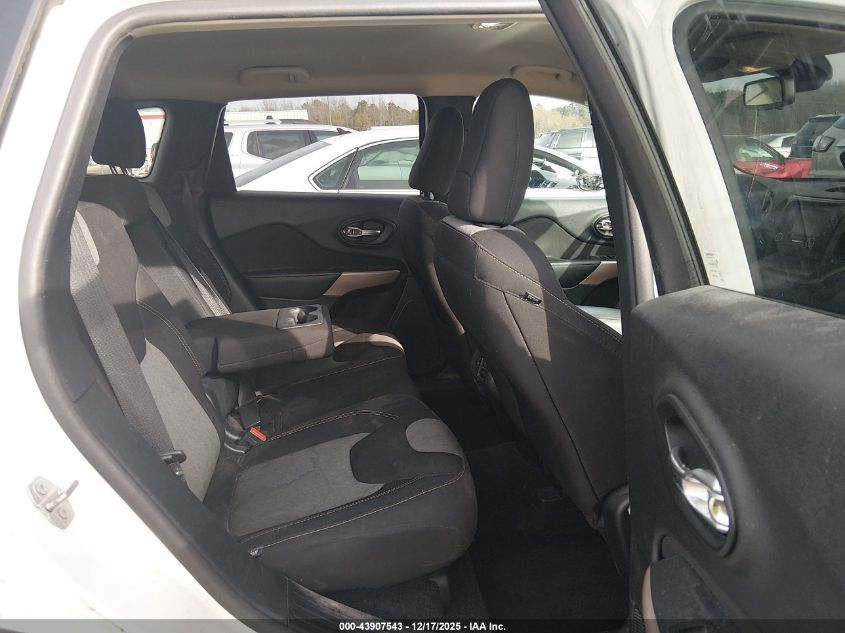 2018 Jeep Cherokee Latitude Fwd VIN: 1C4PJLCB7JD596275 Lot: 43907543