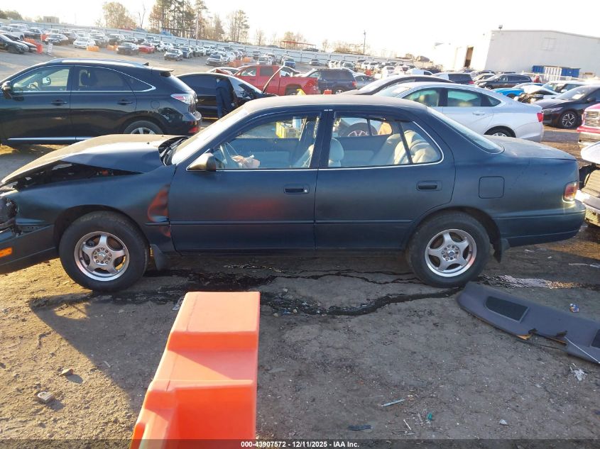 1994 Toyota Camry Le VIN: 4T1SK12EXRU366924 Lot: 43907572