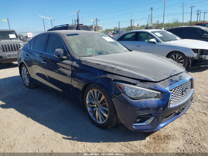 INFINITI Q50 LUXE