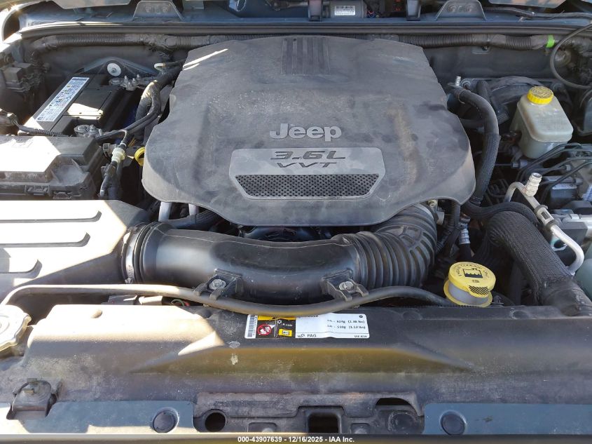 2013 Jeep Wrangler Rubicon 10Th Anniversary VIN: 1C4BJWCGXDL700369 Lot: 43907639