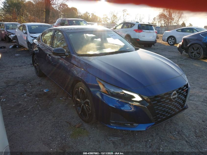 NISSAN ALTIMA SR FWD