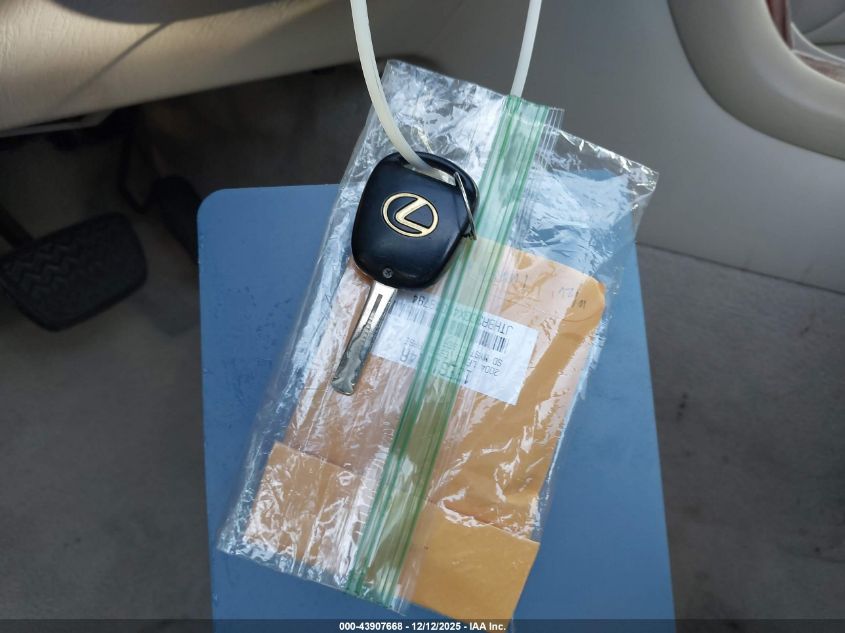 2004 Lexus Es 330 VIN: JTHBA30GX45048794 Lot: 43907668