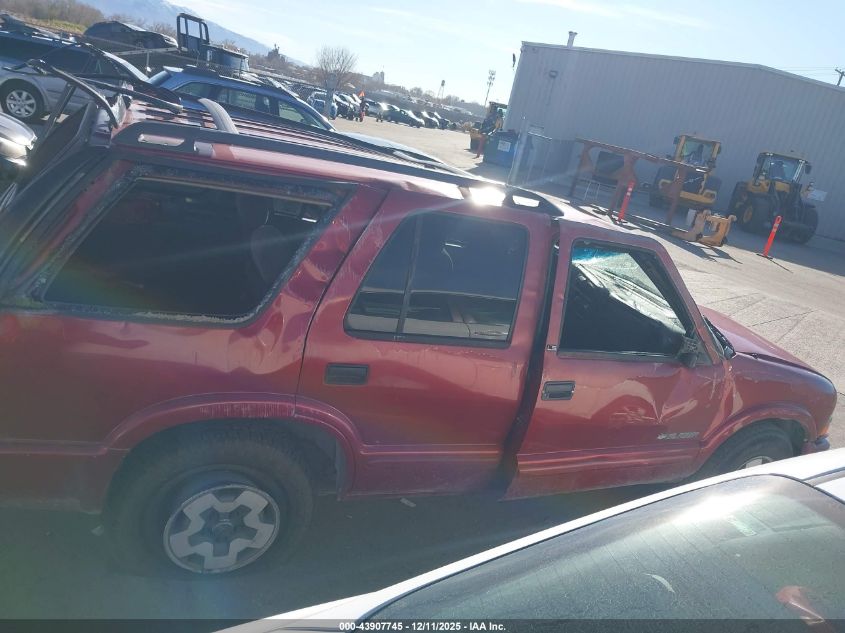 2002 Chevrolet Blazer Ls VIN: 1GNDT13W72K157280 Lot: 43907745