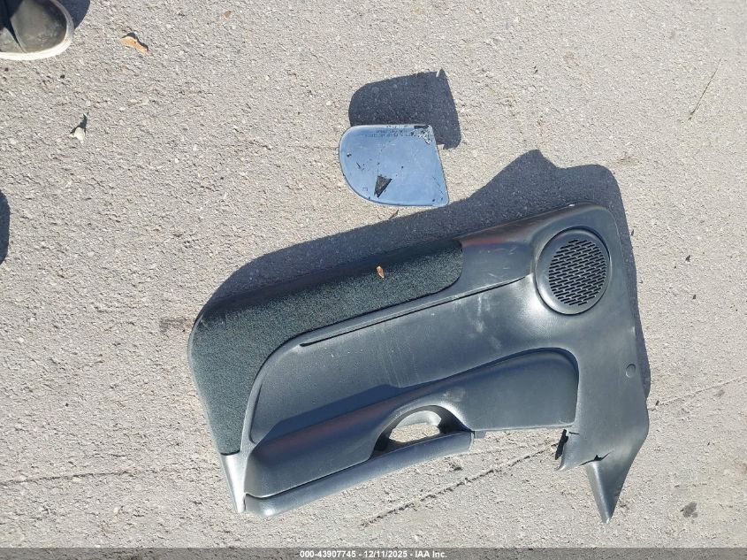 2002 Chevrolet Blazer Ls VIN: 1GNDT13W72K157280 Lot: 43907745