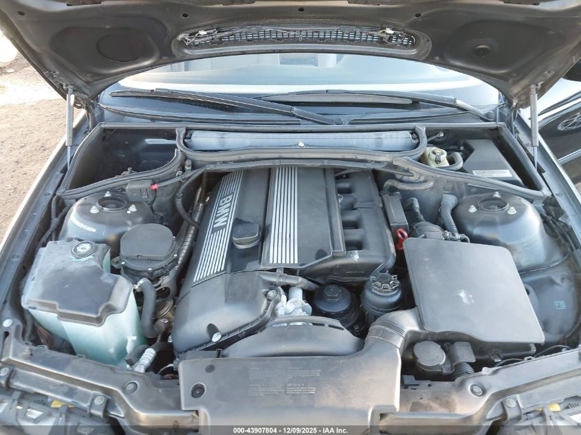 2001 BMW 330I VIN: WBAAV53421FJ72933 Lot: 43907804