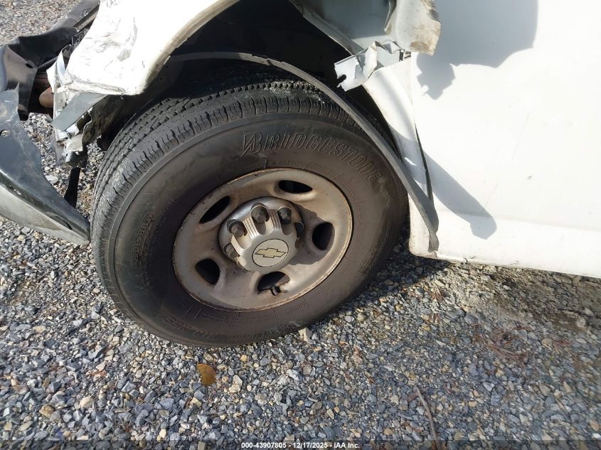 2011 Chevrolet Express Cutaway Work Van VIN: 1GB0G2BA8B1102046 Lot: 43907805