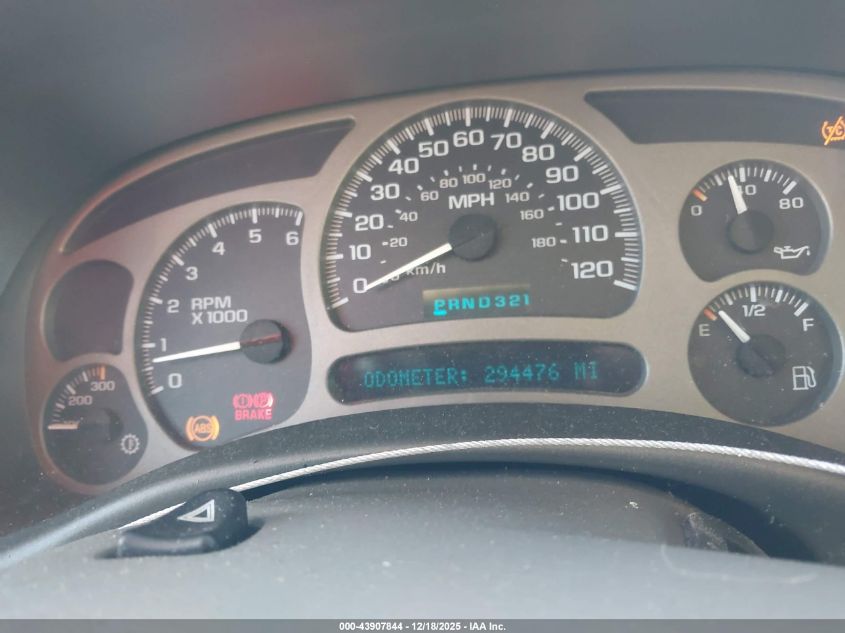 2005 GMC Yukon Denali VIN: 1GKEK63U05J177665 Lot: 43907844