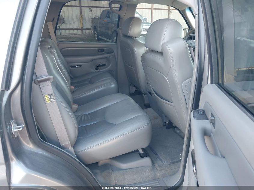 2005 GMC Yukon Denali VIN: 1GKEK63U05J177665 Lot: 43907844