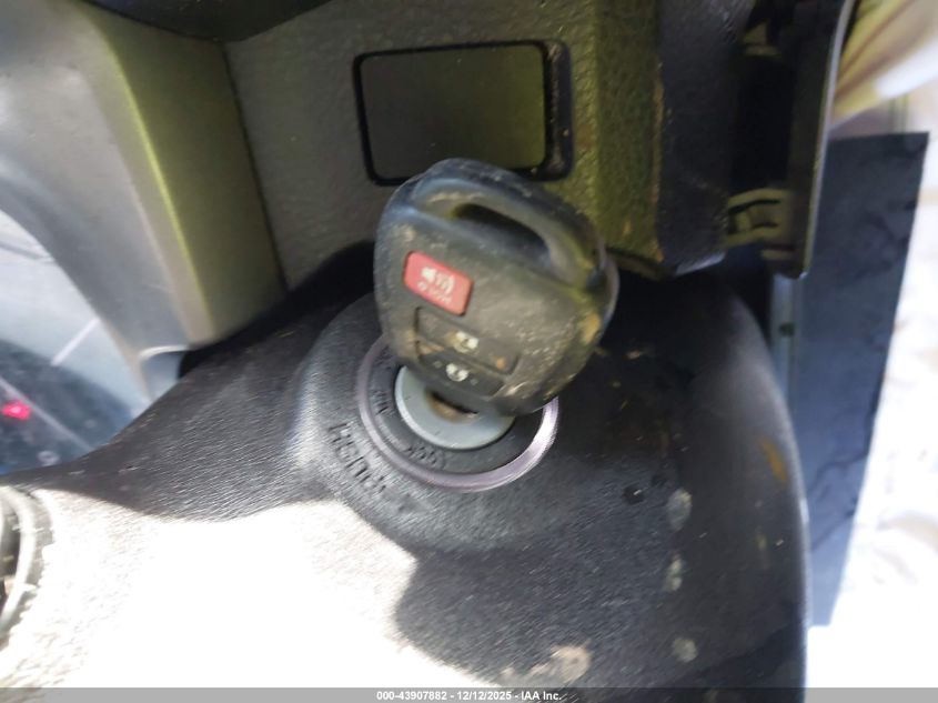 2017 Toyota Rav4 Le VIN: 2T3BFREV6HW638163 Lot: 43907882