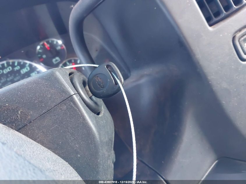 2011 Chevrolet Express Cutaway Work Van VIN: 1GB3G2CGXB1121049 Lot: 43907918