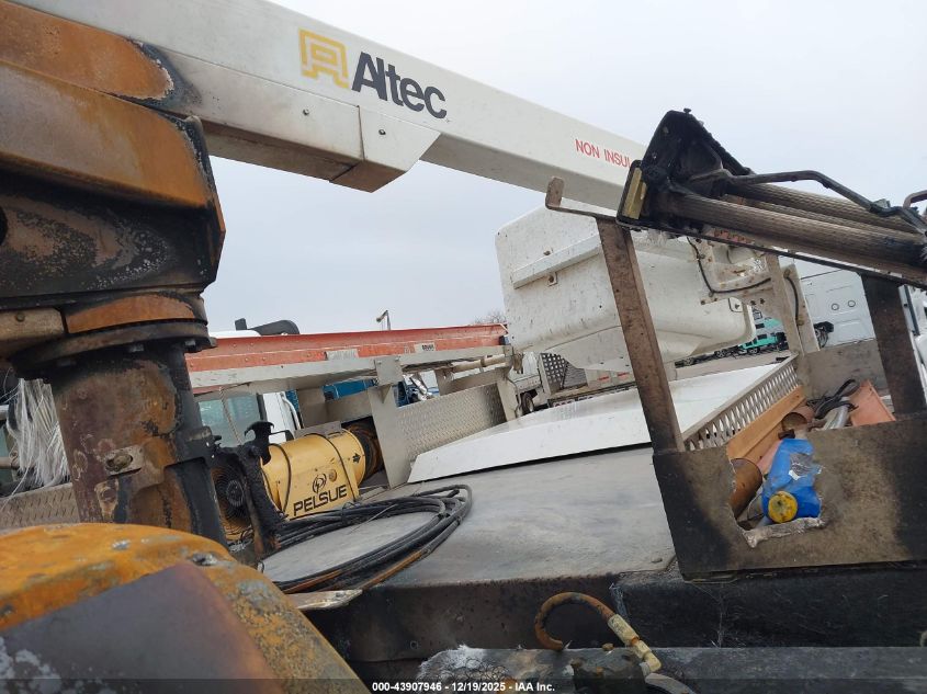 2013 Ford F-450 Chassis Xl VIN: 1FDUF4HY8DEB46524 Lot: 43907946