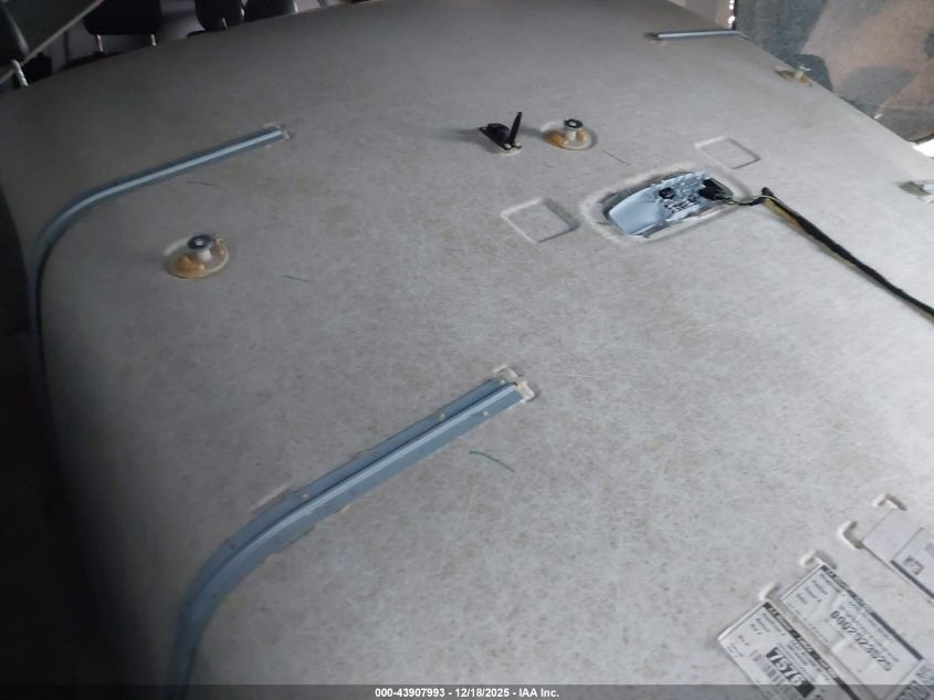 2017 Ford Transit-350 Xl VIN: 1FBVU4XGXHKA75880 Lot: 43907993