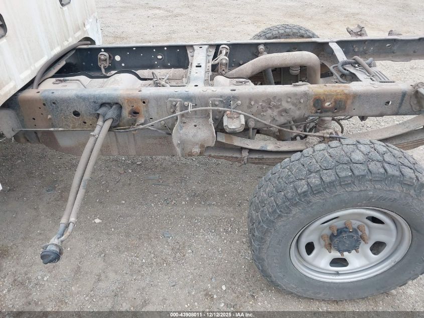 2012 Ford F-350 Chassis Xl VIN: 1FDBF3F65CEB22392 Lot: 43908011