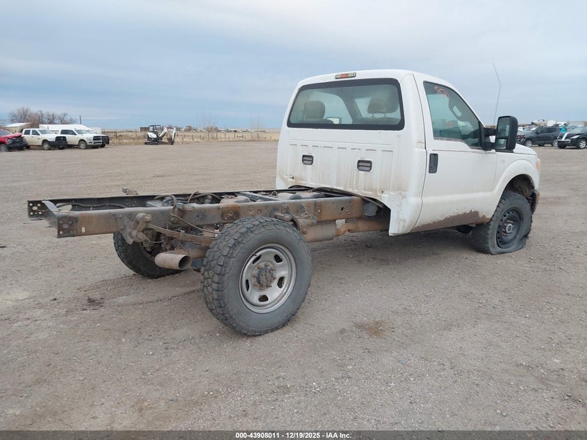 2012 Ford F-350 Chassis Xl