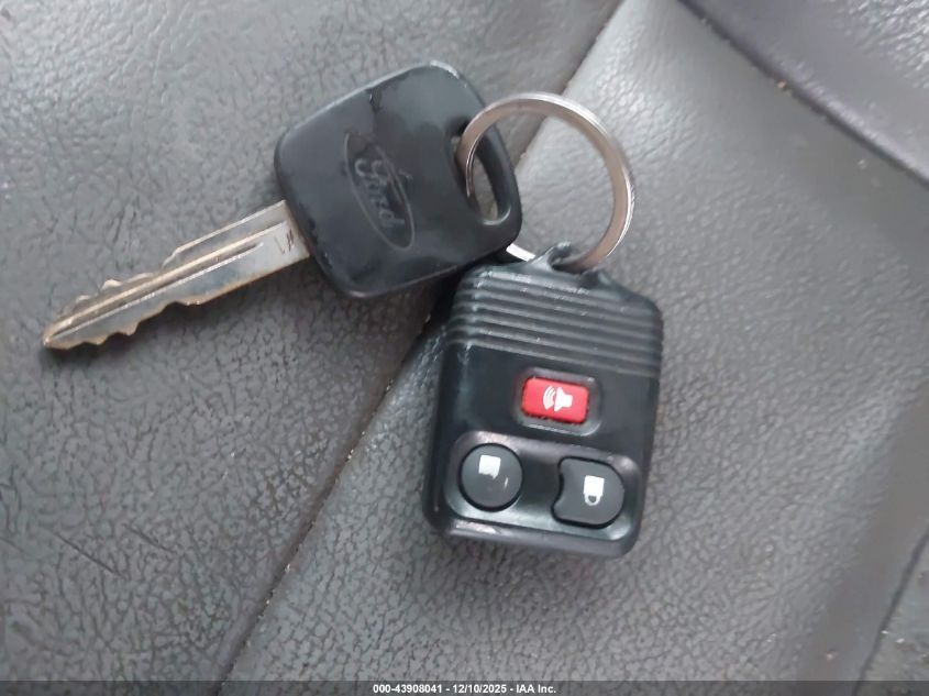 2004 Ford Escape Xlt VIN: 1FMYU93194DA04980 Lot: 43908041