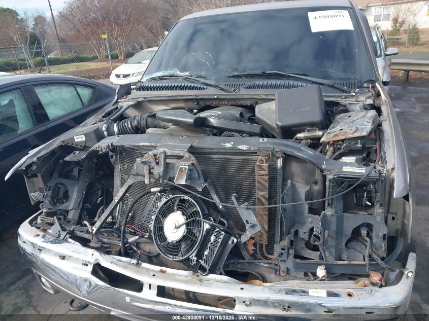 2001 Chevrolet Tahoe Lt VIN: 1GNEK13T21J305658 Lot: 43908091