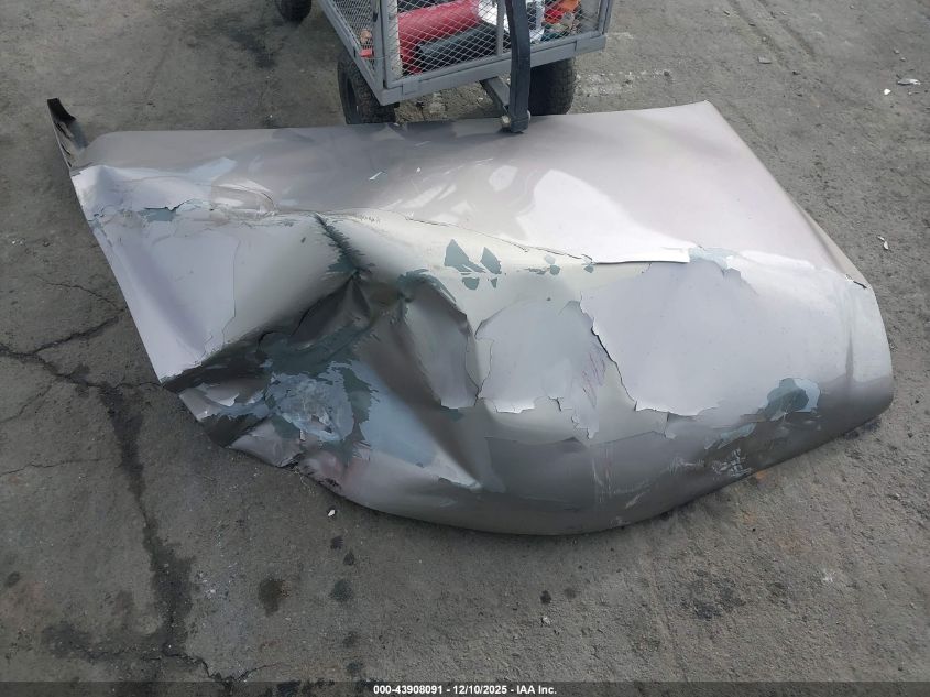 2001 Chevrolet Tahoe Lt VIN: 1GNEK13T21J305658 Lot: 43908091