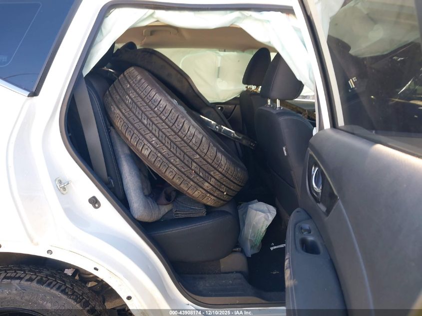 2018 Nissan Rogue S VIN: KNMAT2MTXJP606801 Lot: 43908174