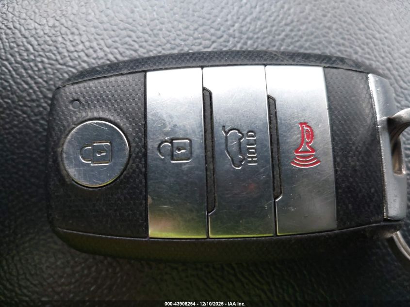 2018 Kia Sorento 3.3L Ex VIN: 5XYPHDA57JG354733 Lot: 43908254