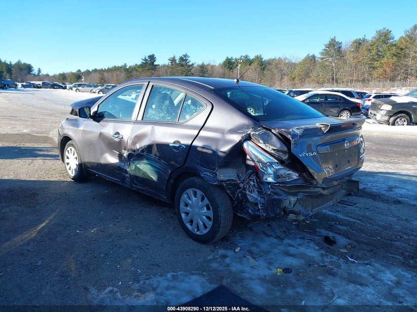 2015 Nissan Versa 1.6 Sv