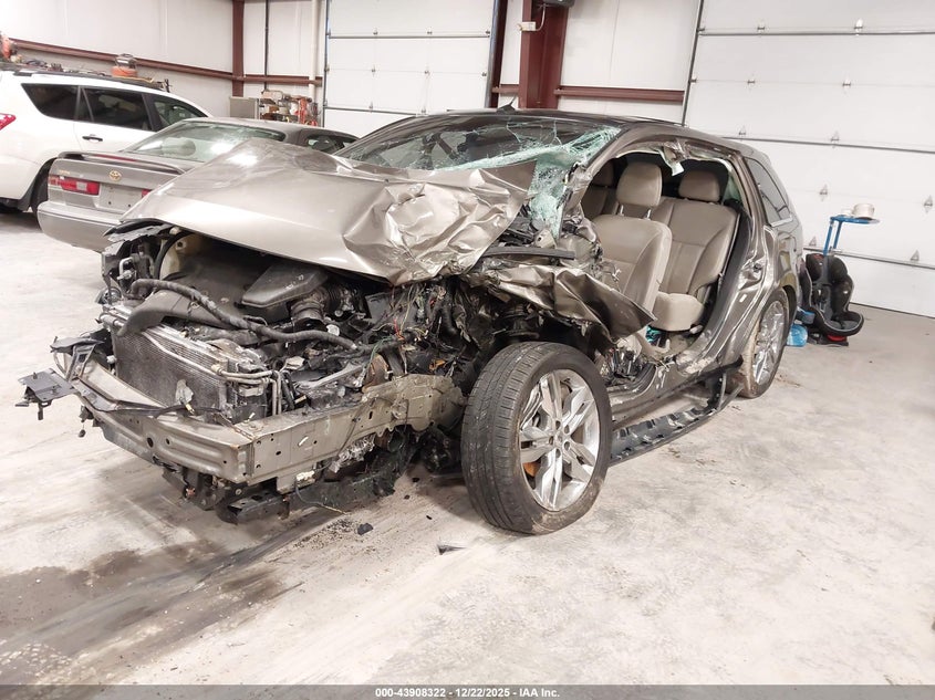 2FMDK3KC2DBC29638 2013 FORD EDGE photo no. 2