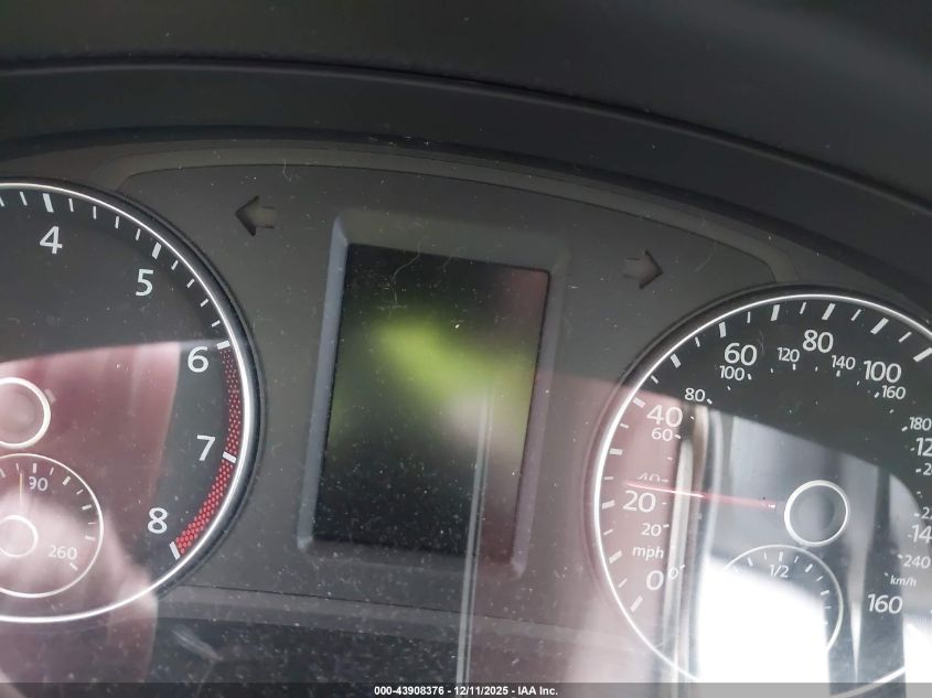 2013 Volkswagen Passat 2.5L S VIN: 1VWAP7A33DC066352 Lot: 43908376