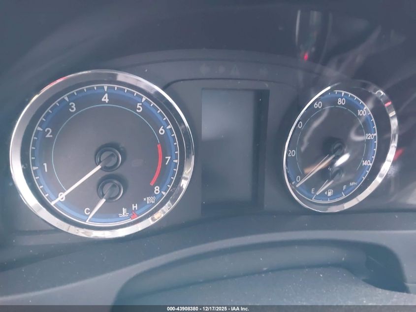 2018 Toyota Corolla Se VIN: 2T1BURHEXJC081002 Lot: 43908380